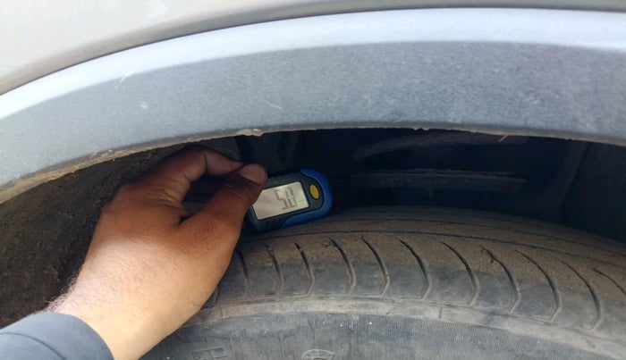 2023 MG ASTOR STYLE 1.5 MT, Petrol, Manual, 30,232 km, tyre