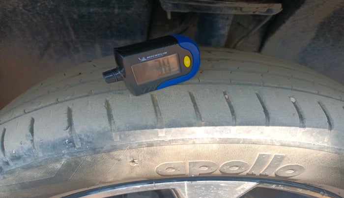 2023 Tata PUNCH CREATIVE  AMT, Petrol, Automatic, 23,255 km, tyre