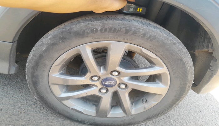 2018 Ford FREESTYLE TITANIUM 1.5 DIESEL, Diesel, Manual, 2,28,291 km, tyre