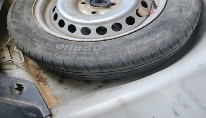 2023 Maruti Baleno SIGMA PETROL 1.2, Petrol, Manual, 37,899 km, tyre