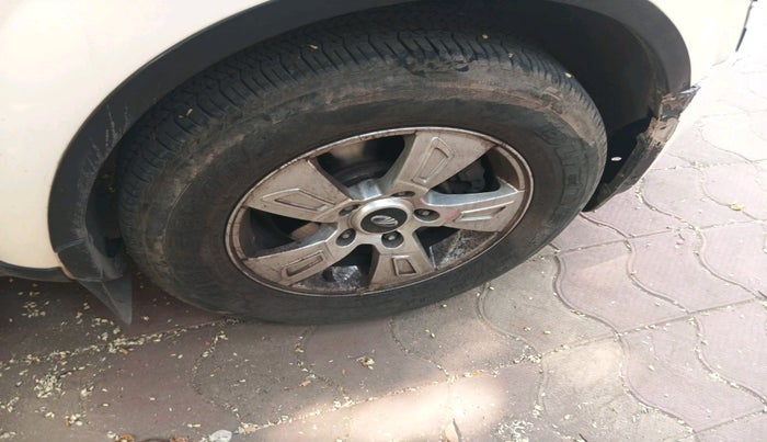 2012 Mahindra XUV500 W8, Diesel, Manual, 2,02,633 km, tyre