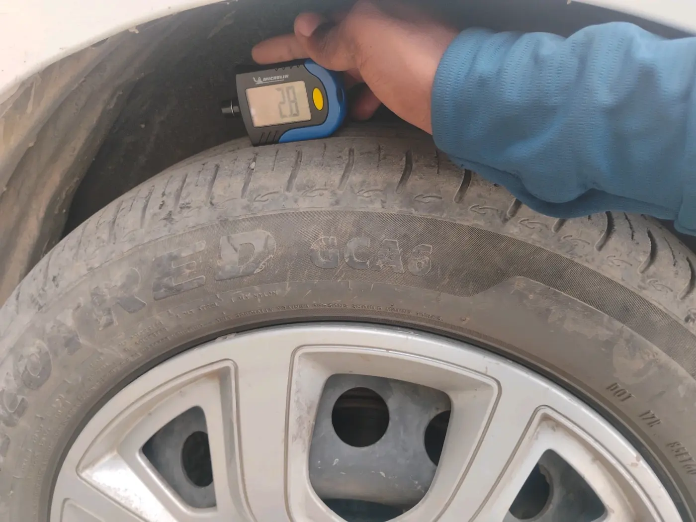 2024 Tata ALTROZ XM PLUS CNG, CNG, Manual, 29,889 km, tyre