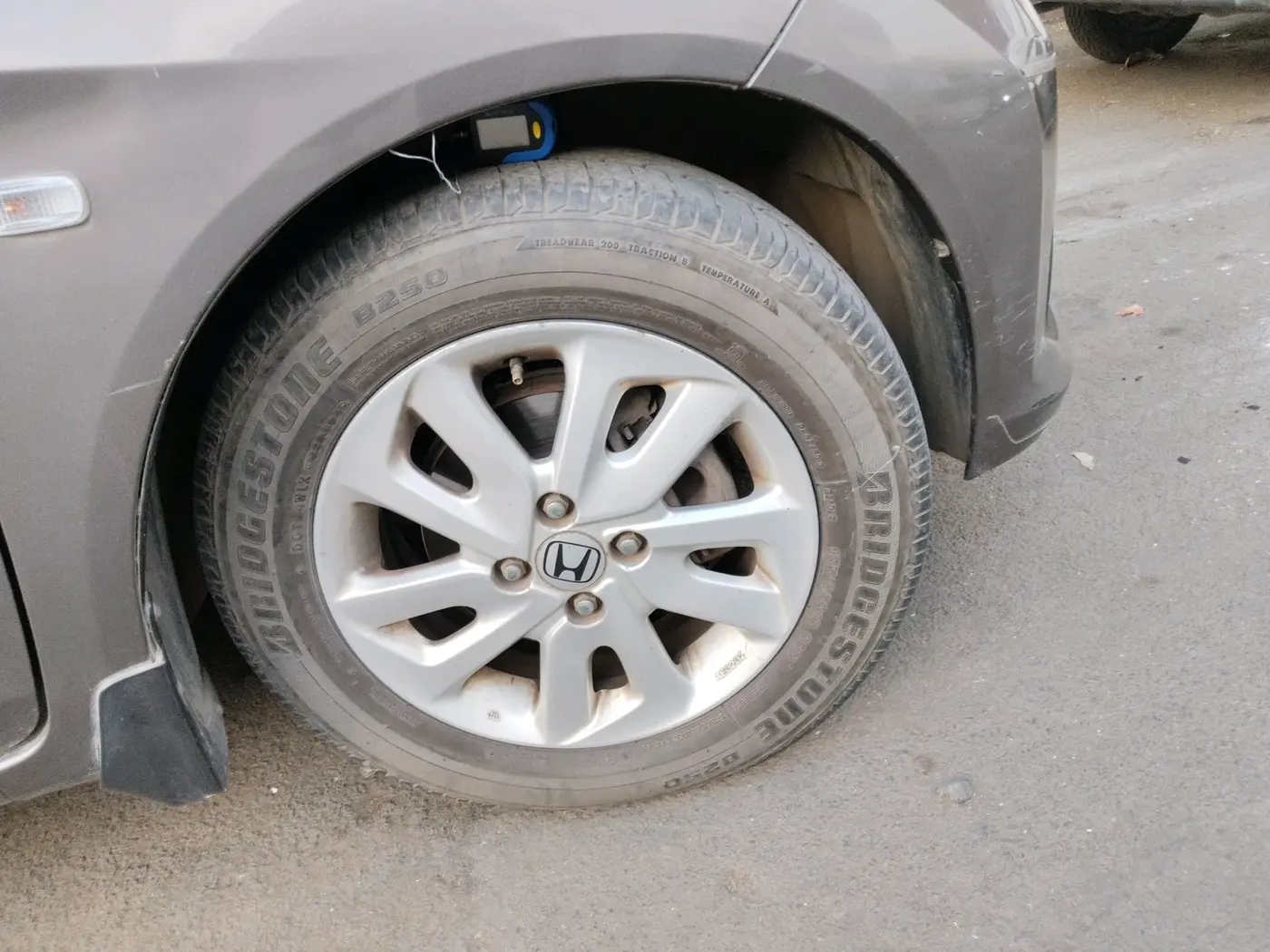 2014 Honda Mobilio 1.5L I-VTEC V, Petrol, Manual, 54,047 km, tyre