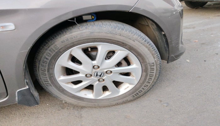 2014 Honda Mobilio 1.5L I-VTEC V, Petrol, Manual, 54,047 km, tyre