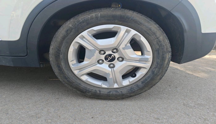 2023 KIA SONET HTK 1.2, Petrol, Manual, 15,214 km, tyre