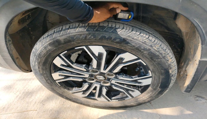 2023 Renault Kiger RXZ MT, Petrol, Manual, 21,091 km, tyre