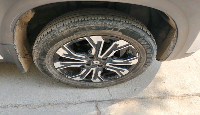 2023 Renault Kiger RXZ MT, Petrol, Manual, 21,091 km, tyre