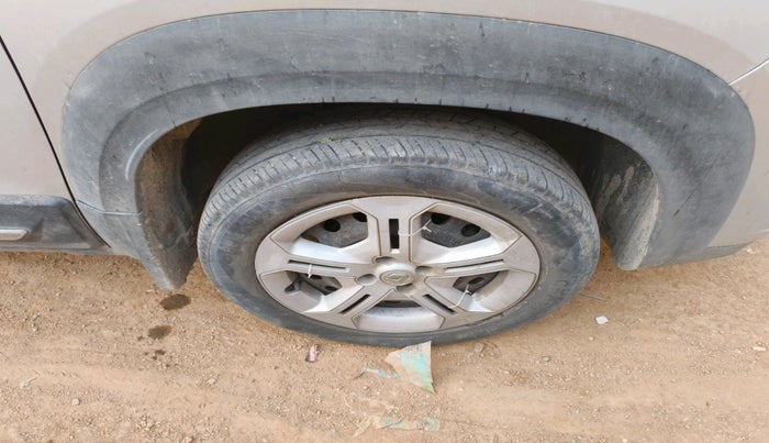 2022 Renault Kiger RXE MT, Petrol, Manual, 28,086 km, tyre