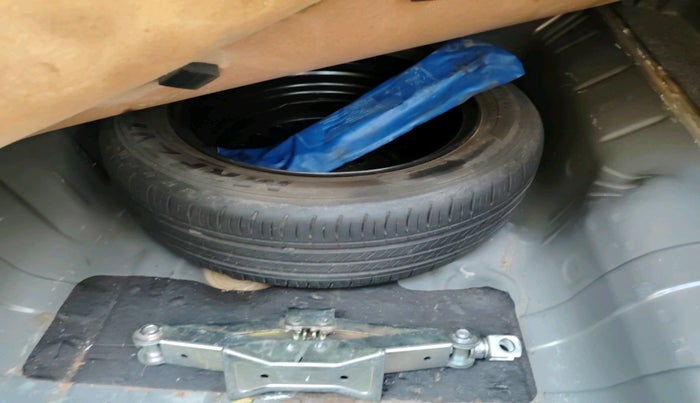 2021 Honda City 1.5L I-VTEC V MT 5TH GEN, Petrol, Manual, 36,410 km, tyre