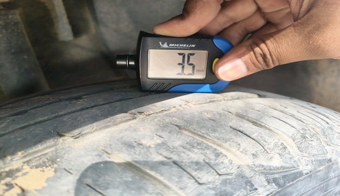 2019 Renault Duster 85 PS RXS MT DIESEL, Diesel, Manual, 18,900 km, tyre