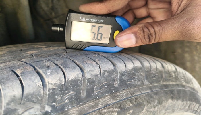 2019 Renault Duster 85 PS RXS MT DIESEL, Diesel, Manual, 18,900 km, tyre