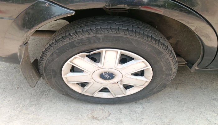 2009 Ford Ikon 1.4 DIESEL, Diesel, Manual, 1,16,418 km, tyre