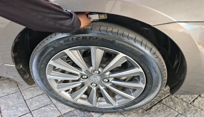 2020 Maruti Ciaz ALPHA  AT 1.5 SHVS PETROL, Petrol, Automatic, 60,645 km, tyre