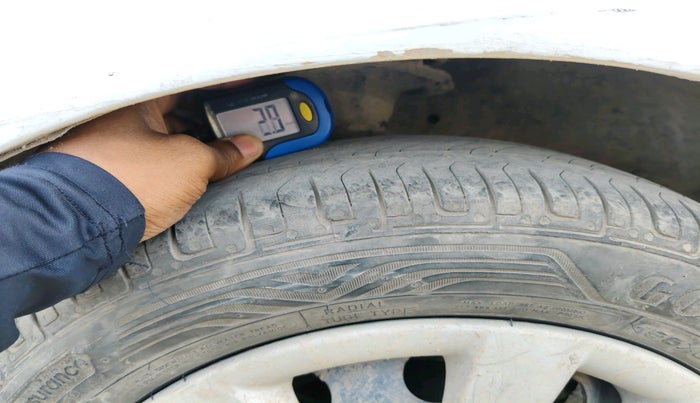 2011 Hyundai Eon MAGNA, CNG, Manual, 1,10,063 km, tyre