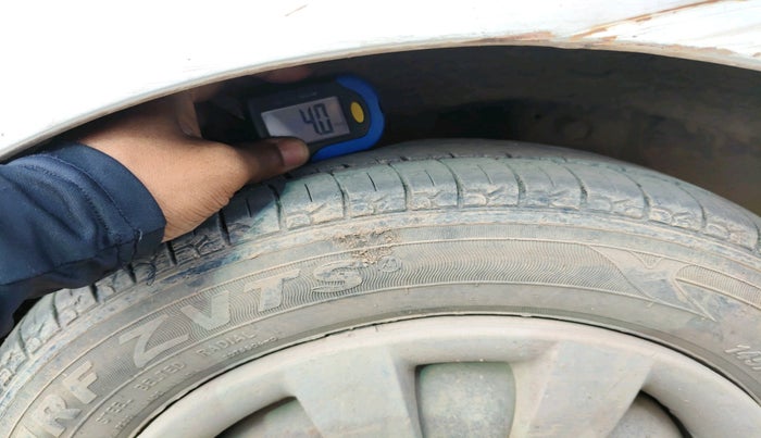 2011 Hyundai Eon MAGNA, CNG, Manual, 1,10,063 km, tyre