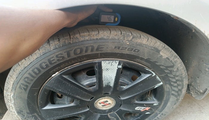 2017 Tata Tiago XT PETROL, Petrol, Manual, 95,895 km, tyre