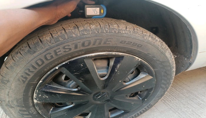 2017 Tata Tiago XT PETROL, Petrol, Manual, 95,895 km, tyre