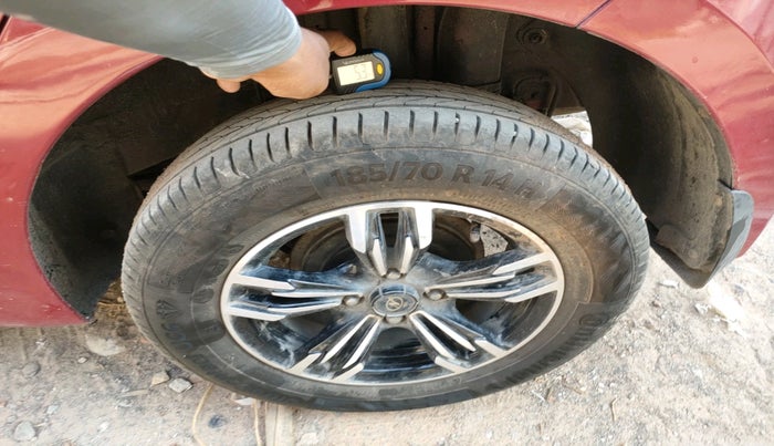 2014 Hyundai Elite i20 SPORTZ 1.4 CRDI, Diesel, Manual, 1,26,496 km, tyre