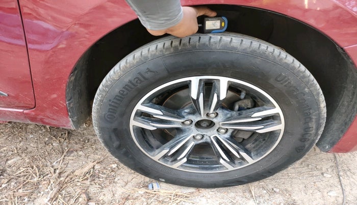 2014 Hyundai Elite i20 SPORTZ 1.4 CRDI, Diesel, Manual, 1,26,496 km, tyre