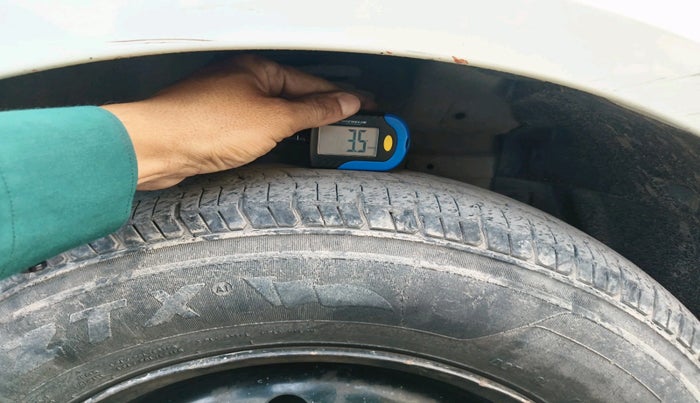 2012 Maruti Swift Dzire VDI, Diesel, Manual, 2,07,928 km, tyre