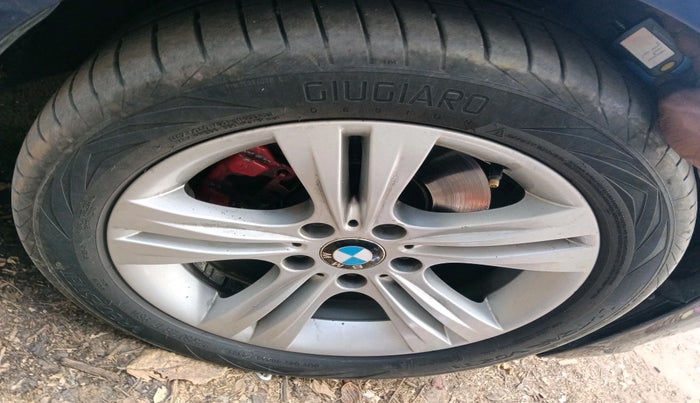 2012 BMW 3 Series 320D SPORTLINE, Diesel, Automatic, 1,12,199 km, tyre