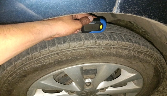 2014 Maruti Ertiga VXI CNG, CNG, Manual, 1,35,337 km, tyre