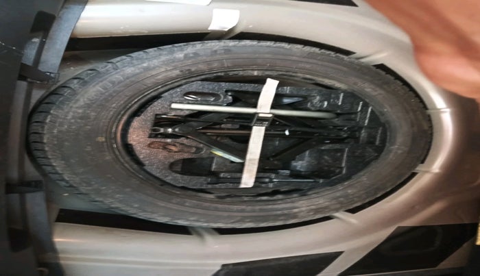 2014 Volkswagen Jetta HIGHLINE TDI AT, Diesel, Automatic, 94,473 km, tyre