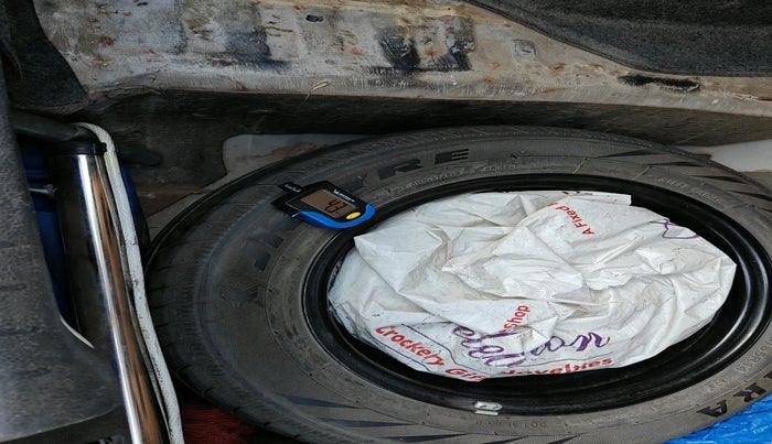 2019 Honda Amaze 1.5L I-DTEC S, Diesel, Manual, 2,42,726 km, tyre