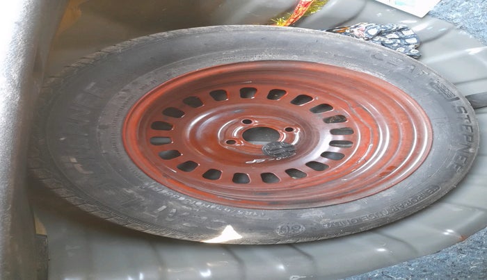 2023 Nissan MAGNITE XV MT, Petrol, Manual, 34,356 km, tyre