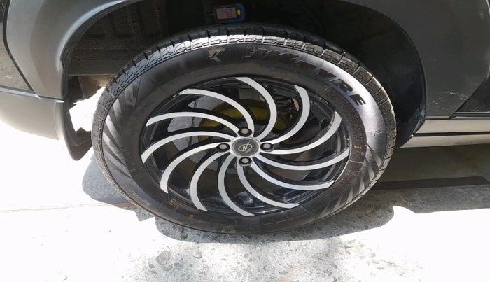 2023 Nissan MAGNITE XV MT, Petrol, Manual, 34,356 km, tyre