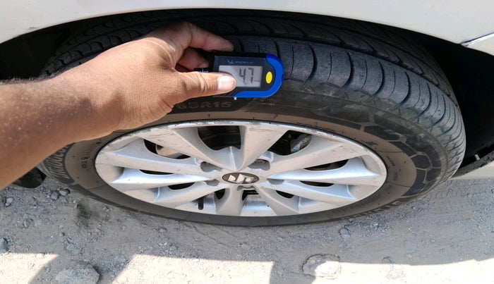 2013 Maruti Ertiga VDI, Diesel, Manual, 2,12,285 km, tyre