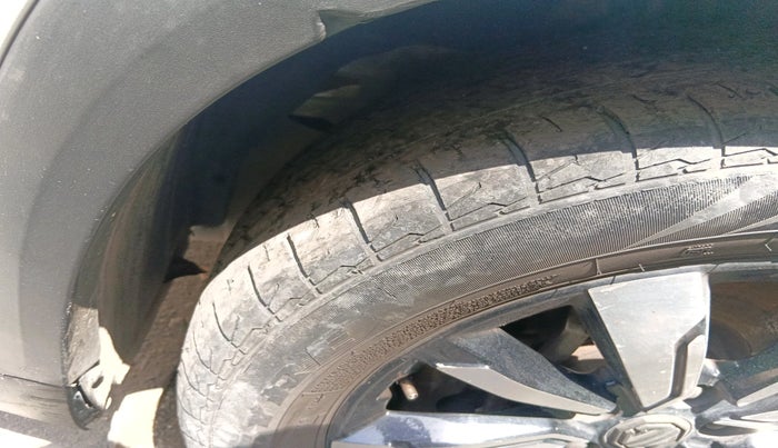 2019 MG HECTOR SHARP 1.5 DCT PETROL, Petrol, Automatic, 80,546 km, tyre