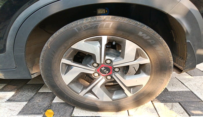 2021 KIA SONET HTK PLUS 1.2, Petrol, Manual, 45,400 km, tyre