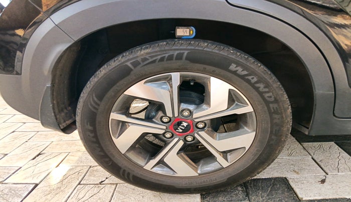 2021 KIA SONET HTK PLUS 1.2, Petrol, Manual, 45,400 km, tyre