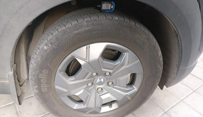 2025 Mahindra XUV 3XO MX3 Pro 1.2 L TCMPFi, Petrol, Manual, 11,214 km, tyre