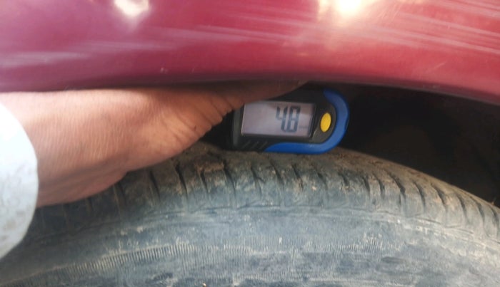 2015 Hyundai i10 SPORTZ 1.1, Petrol, Manual, 24,701 km, tyre