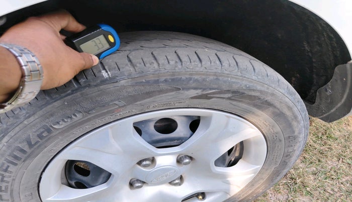 2013 Ford Ecosport AMBIENTE 1.5L DIESEL, Diesel, Manual, 1,47,568 km, tyre