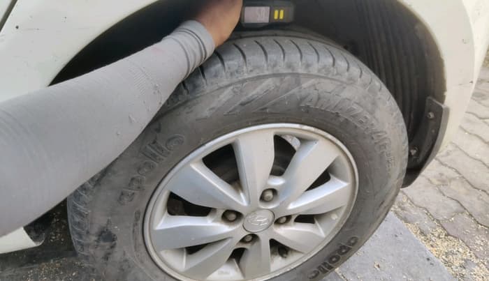 2013 Hyundai i20 SPORTZ 1.2, Petrol, Manual, 98,415 km, tyre