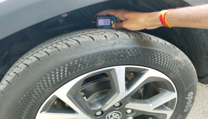 2025 Toyota URBAN CRUISER HYRYDER V HYBRID, Hybrid, Automatic, 8,745 km, tyre