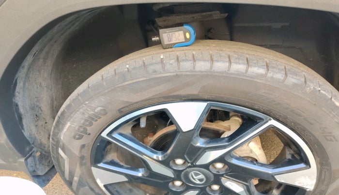 2023 Tata PUNCH CREATIVE  AMT, Petrol, Automatic, 3,295 km, tyre