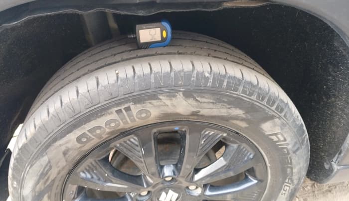 2021 Maruti Vitara Brezza ZXI, Petrol, Manual, 44,276 km, tyre