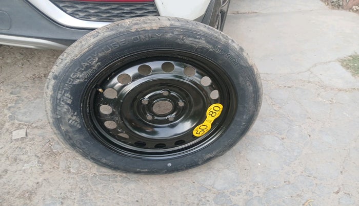 2021 MG ZS EV EXCLUSIVE, Electric, Automatic, 51,715 km, tyre