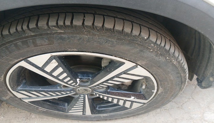 2021 MG ZS EV EXCLUSIVE, Electric, Automatic, 51,715 km, tyre