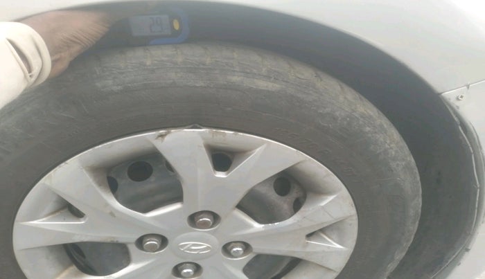 2013 Hyundai Grand i10 SPORTZ 1.1 CRDI, Diesel, Manual, 87,987 km, tyre