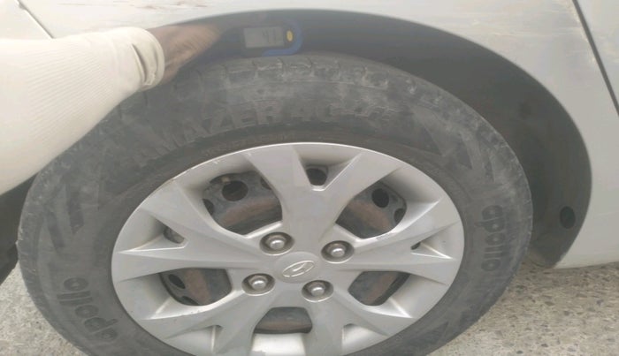 2013 Hyundai Grand i10 SPORTZ 1.1 CRDI, Diesel, Manual, 87,987 km, tyre