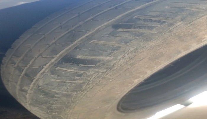 2015 Mahindra XUV500 W10, Diesel, Manual, 99,729 km, tyre