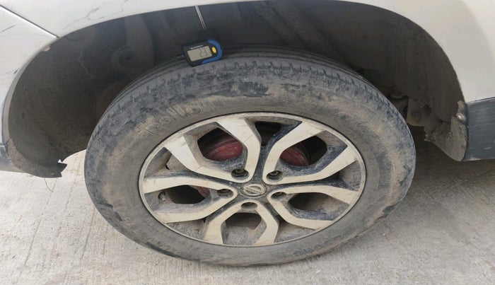 2015 Renault Duster RXL 85PS EXPLORE, Diesel, Manual, 1,66,522 km, tyre