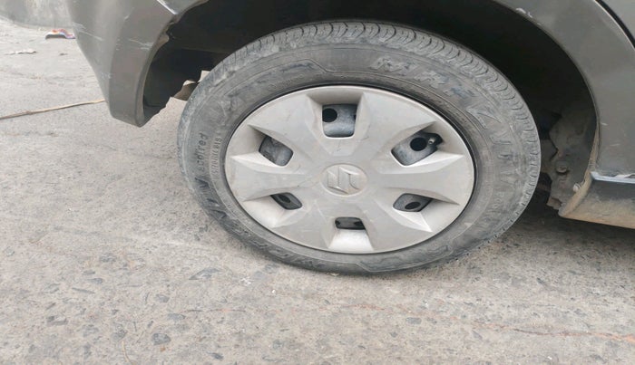 2022 Maruti New Wagon-R VXI CNG 1.0, CNG, Manual, 22,438 km, tyre