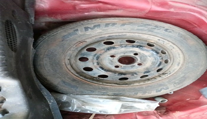 2013 Hyundai i10 SPORTZ 1.2, Petrol, Manual, 90,429 km, tyre