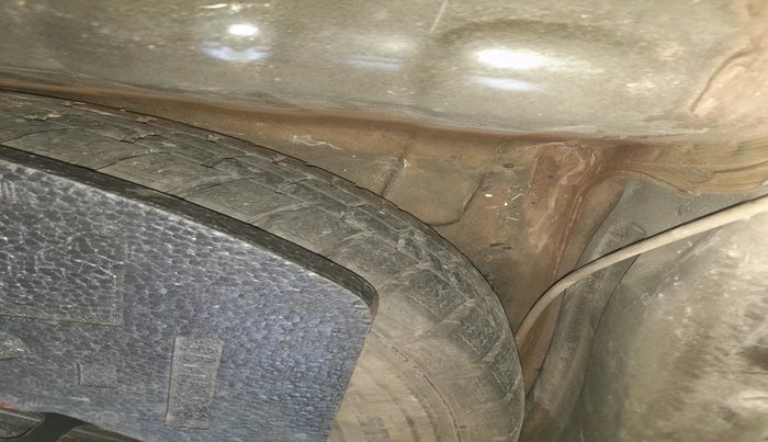 2011 Chevrolet Beat PS PETROL, Petrol, Manual, 40,493 km, tyre